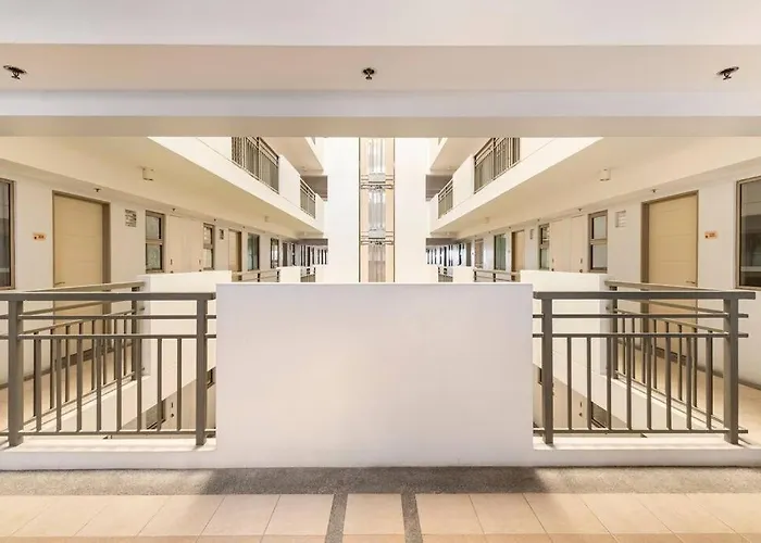Coastal Inspired 2br I Fast Wi-fi I Near Bgc Appartement Manille