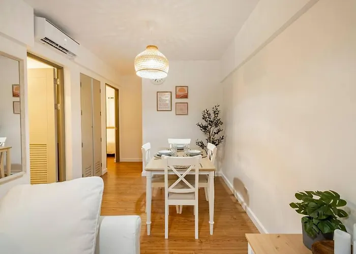 Coastal Inspired 2br I Fast Wi-fi I Near Bgc Appartement *