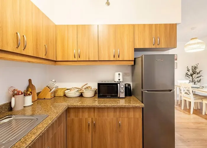 Coastal Inspired 2br I Fast Wi-fi I Near Bgc * Manille
